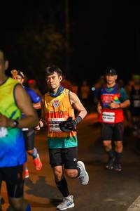 BIB: 409
                            <button type="button" onclick="openModal(7792599)" class="btn btn-primary btn-sm float-right btn-popup" data-toggle="modal" data-target=".modal-high-quality">
                        <i class="fas fa-shopping-cart"></i> Add to Cart
                    </button>
                                            <button type="button" onclick="isThisMe(7792599, true)" class="btn btn-success btn-sm float-right btn-popup btn-isme hidden" data-toggle="tooltip" data-placement="bottom" title="นี่คือรูปของคุณใช่ไหม คลิกที่นี่เพื่อเอาเข้าอัลบั้ม">
                        <i class="fas fa-plus"></i> Add to album
                    </button>
                    <button type="button" onclick="isThisMe(7792599, false)" class="btn btn-warning btn-sm float-right btn-popup btn-isnotme hidden">
                        <i class="fas fa-ban"></i> Remove from album
                    </button>