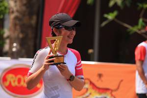 BIB: 45139
                            <button type="button" onclick="openModal(7861274)" class="btn btn-primary btn-sm float-right btn-popup" data-toggle="modal" data-target=".modal-high-quality">
                        <i class="fas fa-shopping-cart"></i> Add to Cart
                    </button>
                                            <button type="button" onclick="isThisMe(7861274, true)" class="btn btn-success btn-sm float-right btn-popup btn-isme hidden" data-toggle="tooltip" data-placement="bottom" title="นี่คือรูปของคุณใช่ไหม คลิกที่นี่เพื่อเอาเข้าอัลบั้ม">
                        <i class="fas fa-plus"></i> Add to album
                    </button>
                    <button type="button" onclick="isThisMe(7861274, false)" class="btn btn-warning btn-sm float-right btn-popup btn-isnotme hidden">
                        <i class="fas fa-ban"></i> Remove from album
                    </button>