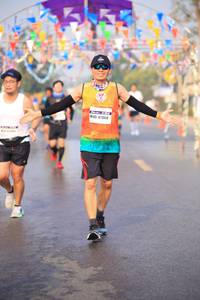 BIB: 42868
                            <button type="button" onclick="openModal(9150101)" class="btn btn-primary btn-sm float-right btn-popup" data-toggle="modal" data-target=".modal-high-quality">
                        <i class="fas fa-shopping-cart"></i> Add to Cart
                    </button>
                                            <button type="button" onclick="isThisMe(9150101, true)" class="btn btn-success btn-sm float-right btn-popup btn-isme hidden" data-toggle="tooltip" data-placement="bottom" title="นี่คือรูปของคุณใช่ไหม คลิกที่นี่เพื่อเอาเข้าอัลบั้ม">
                        <i class="fas fa-plus"></i> Add to album
                    </button>
                    <button type="button" onclick="isThisMe(9150101, false)" class="btn btn-warning btn-sm float-right btn-popup btn-isnotme hidden">
                        <i class="fas fa-ban"></i> Remove from album
                    </button>