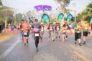 BIB: 400
                            <button type="button" onclick="openModal(8172939)" class="btn btn-primary btn-sm float-right btn-popup" data-toggle="modal" data-target=".modal-high-quality">
                        <i class="fas fa-shopping-cart"></i> Add to Cart
                    </button>
                                            <button type="button" onclick="isThisMe(8172939, true)" class="btn btn-success btn-sm float-right btn-popup btn-isme hidden" data-toggle="tooltip" data-placement="bottom" title="นี่คือรูปของคุณใช่ไหม คลิกที่นี่เพื่อเอาเข้าอัลบั้ม">
                        <i class="fas fa-plus"></i> Add to album
                    </button>
                    <button type="button" onclick="isThisMe(8172939, false)" class="btn btn-warning btn-sm float-right btn-popup btn-isnotme hidden">
                        <i class="fas fa-ban"></i> Remove from album
                    </button>