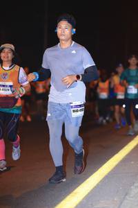 BIB: 41528, 400, 
                            <button type="button" onclick="openModal(8480920)" class="btn btn-primary btn-sm float-right btn-popup" data-toggle="modal" data-target=".modal-high-quality">
                        <i class="fas fa-shopping-cart"></i> Add to Cart
                    </button>
                                            <button type="button" onclick="isThisMe(8480920, true)" class="btn btn-success btn-sm float-right btn-popup btn-isme hidden" data-toggle="tooltip" data-placement="bottom" title="นี่คือรูปของคุณใช่ไหม คลิกที่นี่เพื่อเอาเข้าอัลบั้ม">
                        <i class="fas fa-plus"></i> Add to album
                    </button>
                    <button type="button" onclick="isThisMe(8480920, false)" class="btn btn-warning btn-sm float-right btn-popup btn-isnotme hidden">
                        <i class="fas fa-ban"></i> Remove from album
                    </button>