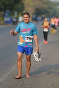 BIB: 2003, 42357
                            <button type="button" onclick="openModal(7891107)" class="btn btn-primary btn-sm float-right btn-popup" data-toggle="modal" data-target=".modal-high-quality">
                        <i class="fas fa-shopping-cart"></i> Add to Cart
                    </button>
                                            <button type="button" onclick="isThisMe(7891107, true)" class="btn btn-success btn-sm float-right btn-popup btn-isme hidden" data-toggle="tooltip" data-placement="bottom" title="นี่คือรูปของคุณใช่ไหม คลิกที่นี่เพื่อเอาเข้าอัลบั้ม">
                        <i class="fas fa-plus"></i> Add to album
                    </button>
                    <button type="button" onclick="isThisMe(7891107, false)" class="btn btn-warning btn-sm float-right btn-popup btn-isnotme hidden">
                        <i class="fas fa-ban"></i> Remove from album
                    </button>