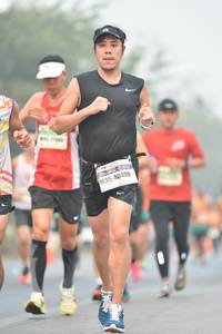 BIB: 40490
                            <button type="button" onclick="openModal(8636658)" class="btn btn-primary btn-sm float-right btn-popup" data-toggle="modal" data-target=".modal-high-quality">
                        <i class="fas fa-shopping-cart"></i> Add to Cart
                    </button>
                                            <button type="button" onclick="isThisMe(8636658, true)" class="btn btn-success btn-sm float-right btn-popup btn-isme hidden" data-toggle="tooltip" data-placement="bottom" title="นี่คือรูปของคุณใช่ไหม คลิกที่นี่เพื่อเอาเข้าอัลบั้ม">
                        <i class="fas fa-plus"></i> Add to album
                    </button>
                    <button type="button" onclick="isThisMe(8636658, false)" class="btn btn-warning btn-sm float-right btn-popup btn-isnotme hidden">
                        <i class="fas fa-ban"></i> Remove from album
                    </button>