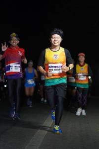 BIB: 46411, 40855
                            <button type="button" onclick="openModal(9630916)" class="btn btn-primary btn-sm float-right btn-popup" data-toggle="modal" data-target=".modal-high-quality">
                        <i class="fas fa-shopping-cart"></i> Add to Cart
                    </button>
                                            <button type="button" onclick="isThisMe(9630916, true)" class="btn btn-success btn-sm float-right btn-popup btn-isme hidden" data-toggle="tooltip" data-placement="bottom" title="นี่คือรูปของคุณใช่ไหม คลิกที่นี่เพื่อเอาเข้าอัลบั้ม">
                        <i class="fas fa-plus"></i> Add to album
                    </button>
                    <button type="button" onclick="isThisMe(9630916, false)" class="btn btn-warning btn-sm float-right btn-popup btn-isnotme hidden">
                        <i class="fas fa-ban"></i> Remove from album
                    </button>
