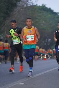 BIB: 27894, 
                            <button type="button" onclick="openModal(9694426)" class="btn btn-primary btn-sm float-right btn-popup" data-toggle="modal" data-target=".modal-high-quality">
                        <i class="fas fa-shopping-cart"></i> Add to Cart
                    </button>
                                            <button type="button" onclick="isThisMe(9694426, true)" class="btn btn-success btn-sm float-right btn-popup btn-isme hidden" data-toggle="tooltip" data-placement="bottom" title="นี่คือรูปของคุณใช่ไหม คลิกที่นี่เพื่อเอาเข้าอัลบั้ม">
                        <i class="fas fa-plus"></i> Add to album
                    </button>
                    <button type="button" onclick="isThisMe(9694426, false)" class="btn btn-warning btn-sm float-right btn-popup btn-isnotme hidden">
                        <i class="fas fa-ban"></i> Remove from album
                    </button>