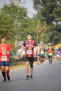 BIB: 195, 42195
                            <button type="button" onclick="openModal(7676121)" class="btn btn-primary btn-sm float-right btn-popup" data-toggle="modal" data-target=".modal-high-quality">
                        <i class="fas fa-shopping-cart"></i> Add to Cart
                    </button>
                                            <button type="button" onclick="isThisMe(7676121, true)" class="btn btn-success btn-sm float-right btn-popup btn-isme hidden" data-toggle="tooltip" data-placement="bottom" title="นี่คือรูปของคุณใช่ไหม คลิกที่นี่เพื่อเอาเข้าอัลบั้ม">
                        <i class="fas fa-plus"></i> Add to album
                    </button>
                    <button type="button" onclick="isThisMe(7676121, false)" class="btn btn-warning btn-sm float-right btn-popup btn-isnotme hidden">
                        <i class="fas fa-ban"></i> Remove from album
                    </button>