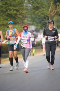 BIB: 46714, 45223, 45339
                            <button type="button" onclick="openModal(8931011)" class="btn btn-primary btn-sm float-right btn-popup" data-toggle="modal" data-target=".modal-high-quality">
                        <i class="fas fa-shopping-cart"></i> Add to Cart
                    </button>
                                            <button type="button" onclick="isThisMe(8931011, true)" class="btn btn-success btn-sm float-right btn-popup btn-isme hidden" data-toggle="tooltip" data-placement="bottom" title="นี่คือรูปของคุณใช่ไหม คลิกที่นี่เพื่อเอาเข้าอัลบั้ม">
                        <i class="fas fa-plus"></i> Add to album
                    </button>
                    <button type="button" onclick="isThisMe(8931011, false)" class="btn btn-warning btn-sm float-right btn-popup btn-isnotme hidden">
                        <i class="fas fa-ban"></i> Remove from album
                    </button>