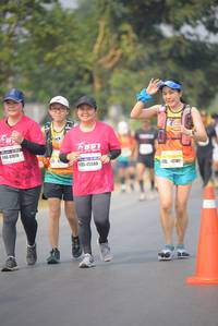 BIB: 47019, 45580, 17787
                            <button type="button" onclick="openModal(8867515)" class="btn btn-primary btn-sm float-right btn-popup" data-toggle="modal" data-target=".modal-high-quality">
                        <i class="fas fa-shopping-cart"></i> Add to Cart
                    </button>
                                            <button type="button" onclick="isThisMe(8867515, true)" class="btn btn-success btn-sm float-right btn-popup btn-isme hidden" data-toggle="tooltip" data-placement="bottom" title="นี่คือรูปของคุณใช่ไหม คลิกที่นี่เพื่อเอาเข้าอัลบั้ม">
                        <i class="fas fa-plus"></i> Add to album
                    </button>
                    <button type="button" onclick="isThisMe(8867515, false)" class="btn btn-warning btn-sm float-right btn-popup btn-isnotme hidden">
                        <i class="fas fa-ban"></i> Remove from album
                    </button>