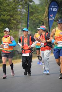 BIB: 700, 45172
                            <button type="button" onclick="openModal(8894805)" class="btn btn-primary btn-sm float-right btn-popup" data-toggle="modal" data-target=".modal-high-quality">
                        <i class="fas fa-shopping-cart"></i> Add to Cart
                    </button>
                                            <button type="button" onclick="isThisMe(8894805, true)" class="btn btn-success btn-sm float-right btn-popup btn-isme hidden" data-toggle="tooltip" data-placement="bottom" title="นี่คือรูปของคุณใช่ไหม คลิกที่นี่เพื่อเอาเข้าอัลบั้ม">
                        <i class="fas fa-plus"></i> Add to album
                    </button>
                    <button type="button" onclick="isThisMe(8894805, false)" class="btn btn-warning btn-sm float-right btn-popup btn-isnotme hidden">
                        <i class="fas fa-ban"></i> Remove from album
                    </button>