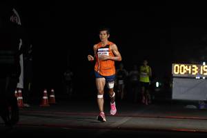 BIB: 0043
                            <button type="button" onclick="openModal(8761814)" class="btn btn-primary btn-sm float-right btn-popup" data-toggle="modal" data-target=".modal-high-quality">
                        <i class="fas fa-shopping-cart"></i> Add to Cart
                    </button>
                                            <button type="button" onclick="isThisMe(8761814, true)" class="btn btn-success btn-sm float-right btn-popup btn-isme hidden" data-toggle="tooltip" data-placement="bottom" title="นี่คือรูปของคุณใช่ไหม คลิกที่นี่เพื่อเอาเข้าอัลบั้ม">
                        <i class="fas fa-plus"></i> Add to album
                    </button>
                    <button type="button" onclick="isThisMe(8761814, false)" class="btn btn-warning btn-sm float-right btn-popup btn-isnotme hidden">
                        <i class="fas fa-ban"></i> Remove from album
                    </button>