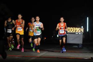 BIB: 003954, 431, 462
                            <button type="button" onclick="openModal(8760229)" class="btn btn-primary btn-sm float-right btn-popup" data-toggle="modal" data-target=".modal-high-quality">
                        <i class="fas fa-shopping-cart"></i> Add to Cart
                    </button>
                                            <button type="button" onclick="isThisMe(8760229, true)" class="btn btn-success btn-sm float-right btn-popup btn-isme hidden" data-toggle="tooltip" data-placement="bottom" title="นี่คือรูปของคุณใช่ไหม คลิกที่นี่เพื่อเอาเข้าอัลบั้ม">
                        <i class="fas fa-plus"></i> Add to album
                    </button>
                    <button type="button" onclick="isThisMe(8760229, false)" class="btn btn-warning btn-sm float-right btn-popup btn-isnotme hidden">
                        <i class="fas fa-ban"></i> Remove from album
                    </button>