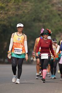 BIB: 40960
                            <button type="button" onclick="openModal(8541130)" class="btn btn-primary btn-sm float-right btn-popup" data-toggle="modal" data-target=".modal-high-quality">
                        <i class="fas fa-shopping-cart"></i> Add to Cart
                    </button>
                                            <button type="button" onclick="isThisMe(8541130, true)" class="btn btn-success btn-sm float-right btn-popup btn-isme hidden" data-toggle="tooltip" data-placement="bottom" title="นี่คือรูปของคุณใช่ไหม คลิกที่นี่เพื่อเอาเข้าอัลบั้ม">
                        <i class="fas fa-plus"></i> Add to album
                    </button>
                    <button type="button" onclick="isThisMe(8541130, false)" class="btn btn-warning btn-sm float-right btn-popup btn-isnotme hidden">
                        <i class="fas fa-ban"></i> Remove from album
                    </button>