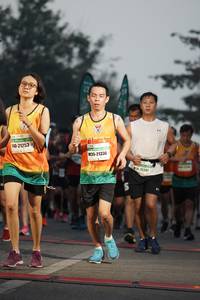 BIB: 212, 
                            <button type="button" onclick="openModal(8795385)" class="btn btn-primary btn-sm float-right btn-popup" data-toggle="modal" data-target=".modal-high-quality">
                        <i class="fas fa-shopping-cart"></i> Add to Cart
                    </button>
                                            <button type="button" onclick="isThisMe(8795385, true)" class="btn btn-success btn-sm float-right btn-popup btn-isme hidden" data-toggle="tooltip" data-placement="bottom" title="นี่คือรูปของคุณใช่ไหม คลิกที่นี่เพื่อเอาเข้าอัลบั้ม">
                        <i class="fas fa-plus"></i> Add to album
                    </button>
                    <button type="button" onclick="isThisMe(8795385, false)" class="btn btn-warning btn-sm float-right btn-popup btn-isnotme hidden">
                        <i class="fas fa-ban"></i> Remove from album
                    </button>
