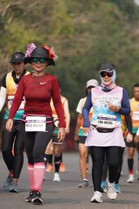 BIB: 46795, 48359
                            <button type="button" onclick="openModal(8541588)" class="btn btn-primary btn-sm float-right btn-popup" data-toggle="modal" data-target=".modal-high-quality">
                        <i class="fas fa-shopping-cart"></i> Add to Cart
                    </button>
                                            <button type="button" onclick="isThisMe(8541588, true)" class="btn btn-success btn-sm float-right btn-popup btn-isme hidden" data-toggle="tooltip" data-placement="bottom" title="นี่คือรูปของคุณใช่ไหม คลิกที่นี่เพื่อเอาเข้าอัลบั้ม">
                        <i class="fas fa-plus"></i> Add to album
                    </button>
                    <button type="button" onclick="isThisMe(8541588, false)" class="btn btn-warning btn-sm float-right btn-popup btn-isnotme hidden">
                        <i class="fas fa-ban"></i> Remove from album
                    </button>