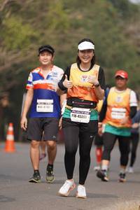 BIB: 45861
                            <button type="button" onclick="openModal(8535142)" class="btn btn-primary btn-sm float-right btn-popup" data-toggle="modal" data-target=".modal-high-quality">
                        <i class="fas fa-shopping-cart"></i> Add to Cart
                    </button>
                                            <button type="button" onclick="isThisMe(8535142, true)" class="btn btn-success btn-sm float-right btn-popup btn-isme hidden" data-toggle="tooltip" data-placement="bottom" title="นี่คือรูปของคุณใช่ไหม คลิกที่นี่เพื่อเอาเข้าอัลบั้ม">
                        <i class="fas fa-plus"></i> Add to album
                    </button>
                    <button type="button" onclick="isThisMe(8535142, false)" class="btn btn-warning btn-sm float-right btn-popup btn-isnotme hidden">
                        <i class="fas fa-ban"></i> Remove from album
                    </button>