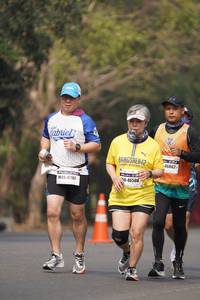 BIB: 46862, 46508, 4710
                            <button type="button" onclick="openModal(8551092)" class="btn btn-primary btn-sm float-right btn-popup" data-toggle="modal" data-target=".modal-high-quality">
                        <i class="fas fa-shopping-cart"></i> Add to Cart
                    </button>
                                            <button type="button" onclick="isThisMe(8551092, true)" class="btn btn-success btn-sm float-right btn-popup btn-isme hidden" data-toggle="tooltip" data-placement="bottom" title="นี่คือรูปของคุณใช่ไหม คลิกที่นี่เพื่อเอาเข้าอัลบั้ม">
                        <i class="fas fa-plus"></i> Add to album
                    </button>
                    <button type="button" onclick="isThisMe(8551092, false)" class="btn btn-warning btn-sm float-right btn-popup btn-isnotme hidden">
                        <i class="fas fa-ban"></i> Remove from album
                    </button>