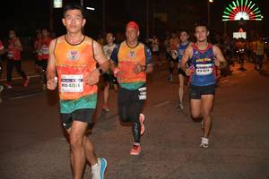 BIB: 42524
                            <button type="button" onclick="openModal(9476104)" class="btn btn-primary btn-sm float-right btn-popup" data-toggle="modal" data-target=".modal-high-quality">
                        <i class="fas fa-shopping-cart"></i> Add to Cart
                    </button>
                                            <button type="button" onclick="isThisMe(9476104, true)" class="btn btn-success btn-sm float-right btn-popup btn-isme hidden" data-toggle="tooltip" data-placement="bottom" title="นี่คือรูปของคุณใช่ไหม คลิกที่นี่เพื่อเอาเข้าอัลบั้ม">
                        <i class="fas fa-plus"></i> Add to album
                    </button>
                    <button type="button" onclick="isThisMe(9476104, false)" class="btn btn-warning btn-sm float-right btn-popup btn-isnotme hidden">
                        <i class="fas fa-ban"></i> Remove from album
                    </button>