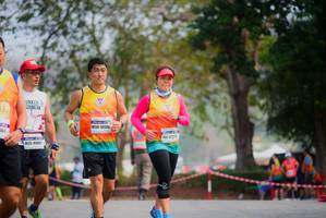 BIB: 409, 42224, 4101
                            <button type="button" onclick="openModal(9715128)" class="btn btn-primary btn-sm float-right btn-popup" data-toggle="modal" data-target=".modal-high-quality">
                        <i class="fas fa-shopping-cart"></i> Add to Cart
                    </button>
                                            <button type="button" onclick="isThisMe(9715128, true)" class="btn btn-success btn-sm float-right btn-popup btn-isme hidden" data-toggle="tooltip" data-placement="bottom" title="นี่คือรูปของคุณใช่ไหม คลิกที่นี่เพื่อเอาเข้าอัลบั้ม">
                        <i class="fas fa-plus"></i> Add to album
                    </button>
                    <button type="button" onclick="isThisMe(9715128, false)" class="btn btn-warning btn-sm float-right btn-popup btn-isnotme hidden">
                        <i class="fas fa-ban"></i> Remove from album
                    </button>