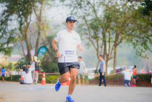BIB: 425
                            <button type="button" onclick="openModal(9704985)" class="btn btn-primary btn-sm float-right btn-popup" data-toggle="modal" data-target=".modal-high-quality">
                        <i class="fas fa-shopping-cart"></i> Add to Cart
                    </button>
                                            <button type="button" onclick="isThisMe(9704985, true)" class="btn btn-success btn-sm float-right btn-popup btn-isme hidden" data-toggle="tooltip" data-placement="bottom" title="นี่คือรูปของคุณใช่ไหม คลิกที่นี่เพื่อเอาเข้าอัลบั้ม">
                        <i class="fas fa-plus"></i> Add to album
                    </button>
                    <button type="button" onclick="isThisMe(9704985, false)" class="btn btn-warning btn-sm float-right btn-popup btn-isnotme hidden">
                        <i class="fas fa-ban"></i> Remove from album
                    </button>