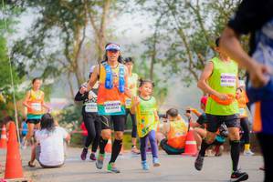BIB: 405, 42543
                            <button type="button" onclick="openModal(9400607)" class="btn btn-primary btn-sm float-right btn-popup" data-toggle="modal" data-target=".modal-high-quality">
                        <i class="fas fa-shopping-cart"></i> Add to Cart
                    </button>
                                            <button type="button" onclick="isThisMe(9400607, true)" class="btn btn-success btn-sm float-right btn-popup btn-isme hidden" data-toggle="tooltip" data-placement="bottom" title="นี่คือรูปของคุณใช่ไหม คลิกที่นี่เพื่อเอาเข้าอัลบั้ม">
                        <i class="fas fa-plus"></i> Add to album
                    </button>
                    <button type="button" onclick="isThisMe(9400607, false)" class="btn btn-warning btn-sm float-right btn-popup btn-isnotme hidden">
                        <i class="fas fa-ban"></i> Remove from album
                    </button>