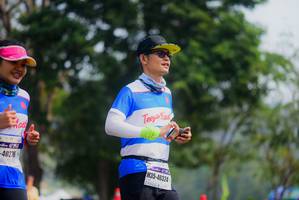 BIB: 40276, 40324
                            <button type="button" onclick="openModal(9713945)" class="btn btn-primary btn-sm float-right btn-popup" data-toggle="modal" data-target=".modal-high-quality">
                        <i class="fas fa-shopping-cart"></i> Add to Cart
                    </button>
                                            <button type="button" onclick="isThisMe(9713945, true)" class="btn btn-success btn-sm float-right btn-popup btn-isme hidden" data-toggle="tooltip" data-placement="bottom" title="นี่คือรูปของคุณใช่ไหม คลิกที่นี่เพื่อเอาเข้าอัลบั้ม">
                        <i class="fas fa-plus"></i> Add to album
                    </button>
                    <button type="button" onclick="isThisMe(9713945, false)" class="btn btn-warning btn-sm float-right btn-popup btn-isnotme hidden">
                        <i class="fas fa-ban"></i> Remove from album
                    </button>