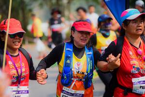 BIB: 12195, 42195
                            <button type="button" onclick="openModal(9720119)" class="btn btn-primary btn-sm float-right btn-popup" data-toggle="modal" data-target=".modal-high-quality">
                        <i class="fas fa-shopping-cart"></i> Add to Cart
                    </button>
                                            <button type="button" onclick="isThisMe(9720119, true)" class="btn btn-success btn-sm float-right btn-popup btn-isme hidden" data-toggle="tooltip" data-placement="bottom" title="นี่คือรูปของคุณใช่ไหม คลิกที่นี่เพื่อเอาเข้าอัลบั้ม">
                        <i class="fas fa-plus"></i> Add to album
                    </button>
                    <button type="button" onclick="isThisMe(9720119, false)" class="btn btn-warning btn-sm float-right btn-popup btn-isnotme hidden">
                        <i class="fas fa-ban"></i> Remove from album
                    </button>