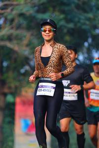 BIB: 45483
                            <button type="button" onclick="openModal(7700327)" class="btn btn-primary btn-sm float-right btn-popup" data-toggle="modal" data-target=".modal-high-quality">
                        <i class="fas fa-shopping-cart"></i> Add to Cart
                    </button>
                                            <button type="button" onclick="isThisMe(7700327, true)" class="btn btn-success btn-sm float-right btn-popup btn-isme hidden" data-toggle="tooltip" data-placement="bottom" title="นี่คือรูปของคุณใช่ไหม คลิกที่นี่เพื่อเอาเข้าอัลบั้ม">
                        <i class="fas fa-plus"></i> Add to album
                    </button>
                    <button type="button" onclick="isThisMe(7700327, false)" class="btn btn-warning btn-sm float-right btn-popup btn-isnotme hidden">
                        <i class="fas fa-ban"></i> Remove from album
                    </button>