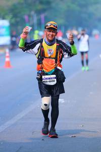 BIB: 48498
                            <button type="button" onclick="openModal(7458291)" class="btn btn-primary btn-sm float-right btn-popup" data-toggle="modal" data-target=".modal-high-quality">
                        <i class="fas fa-shopping-cart"></i> Add to Cart
                    </button>
                                            <button type="button" onclick="isThisMe(7458291, true)" class="btn btn-success btn-sm float-right btn-popup btn-isme hidden" data-toggle="tooltip" data-placement="bottom" title="นี่คือรูปของคุณใช่ไหม คลิกที่นี่เพื่อเอาเข้าอัลบั้ม">
                        <i class="fas fa-plus"></i> Add to album
                    </button>
                    <button type="button" onclick="isThisMe(7458291, false)" class="btn btn-warning btn-sm float-right btn-popup btn-isnotme hidden">
                        <i class="fas fa-ban"></i> Remove from album
                    </button>