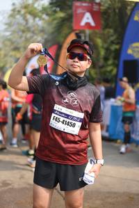 BIB: 421952, 41450
                            <button type="button" onclick="openModal(8889284)" class="btn btn-primary btn-sm float-right btn-popup" data-toggle="modal" data-target=".modal-high-quality">
                        <i class="fas fa-shopping-cart"></i> Add to Cart
                    </button>
                                            <button type="button" onclick="isThisMe(8889284, true)" class="btn btn-success btn-sm float-right btn-popup btn-isme hidden" data-toggle="tooltip" data-placement="bottom" title="นี่คือรูปของคุณใช่ไหม คลิกที่นี่เพื่อเอาเข้าอัลบั้ม">
                        <i class="fas fa-plus"></i> Add to album
                    </button>
                    <button type="button" onclick="isThisMe(8889284, false)" class="btn btn-warning btn-sm float-right btn-popup btn-isnotme hidden">
                        <i class="fas fa-ban"></i> Remove from album
                    </button>