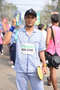 BIB: 22142
                            <button type="button" onclick="openModal(8885680)" class="btn btn-primary btn-sm float-right btn-popup" data-toggle="modal" data-target=".modal-high-quality">
                        <i class="fas fa-shopping-cart"></i> Add to Cart
                    </button>
                                            <button type="button" onclick="isThisMe(8885680, true)" class="btn btn-success btn-sm float-right btn-popup btn-isme hidden" data-toggle="tooltip" data-placement="bottom" title="นี่คือรูปของคุณใช่ไหม คลิกที่นี่เพื่อเอาเข้าอัลบั้ม">
                        <i class="fas fa-plus"></i> Add to album
                    </button>
                    <button type="button" onclick="isThisMe(8885680, false)" class="btn btn-warning btn-sm float-right btn-popup btn-isnotme hidden">
                        <i class="fas fa-ban"></i> Remove from album
                    </button>