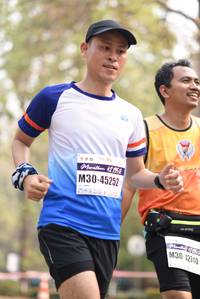 BIB: 42195, 45252, 42740
                            <button type="button" onclick="openModal(8870126)" class="btn btn-primary btn-sm float-right btn-popup" data-toggle="modal" data-target=".modal-high-quality">
                        <i class="fas fa-shopping-cart"></i> Add to Cart
                    </button>
                                            <button type="button" onclick="isThisMe(8870126, true)" class="btn btn-success btn-sm float-right btn-popup btn-isme hidden" data-toggle="tooltip" data-placement="bottom" title="นี่คือรูปของคุณใช่ไหม คลิกที่นี่เพื่อเอาเข้าอัลบั้ม">
                        <i class="fas fa-plus"></i> Add to album
                    </button>
                    <button type="button" onclick="isThisMe(8870126, false)" class="btn btn-warning btn-sm float-right btn-popup btn-isnotme hidden">
                        <i class="fas fa-ban"></i> Remove from album
                    </button>