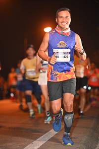 BIB: 45426
                            <button type="button" onclick="openModal(7485517)" class="btn btn-primary btn-sm float-right btn-popup" data-toggle="modal" data-target=".modal-high-quality">
                        <i class="fas fa-shopping-cart"></i> Add to Cart
                    </button>
                                            <button type="button" onclick="isThisMe(7485517, true)" class="btn btn-success btn-sm float-right btn-popup btn-isme hidden" data-toggle="tooltip" data-placement="bottom" title="นี่คือรูปของคุณใช่ไหม คลิกที่นี่เพื่อเอาเข้าอัลบั้ม">
                        <i class="fas fa-plus"></i> Add to album
                    </button>
                    <button type="button" onclick="isThisMe(7485517, false)" class="btn btn-warning btn-sm float-right btn-popup btn-isnotme hidden">
                        <i class="fas fa-ban"></i> Remove from album
                    </button>