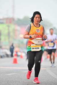 BIB: 10788
                            <button type="button" onclick="openModal(7803824)" class="btn btn-primary btn-sm float-right btn-popup" data-toggle="modal" data-target=".modal-high-quality">
                        <i class="fas fa-shopping-cart"></i> Add to Cart
                    </button>
                                            <button type="button" onclick="isThisMe(7803824, true)" class="btn btn-success btn-sm float-right btn-popup btn-isme hidden" data-toggle="tooltip" data-placement="bottom" title="นี่คือรูปของคุณใช่ไหม คลิกที่นี่เพื่อเอาเข้าอัลบั้ม">
                        <i class="fas fa-plus"></i> Add to album
                    </button>
                    <button type="button" onclick="isThisMe(7803824, false)" class="btn btn-warning btn-sm float-right btn-popup btn-isnotme hidden">
                        <i class="fas fa-ban"></i> Remove from album
                    </button>