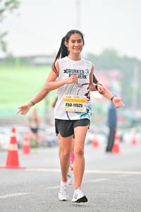 BIB: 11525
                            <button type="button" onclick="openModal(7795993)" class="btn btn-primary btn-sm float-right btn-popup" data-toggle="modal" data-target=".modal-high-quality">
                        <i class="fas fa-shopping-cart"></i> Add to Cart
                    </button>
                                            <button type="button" onclick="isThisMe(7795993, true)" class="btn btn-success btn-sm float-right btn-popup btn-isme hidden" data-toggle="tooltip" data-placement="bottom" title="นี่คือรูปของคุณใช่ไหม คลิกที่นี่เพื่อเอาเข้าอัลบั้ม">
                        <i class="fas fa-plus"></i> Add to album
                    </button>
                    <button type="button" onclick="isThisMe(7795993, false)" class="btn btn-warning btn-sm float-right btn-popup btn-isnotme hidden">
                        <i class="fas fa-ban"></i> Remove from album
                    </button>