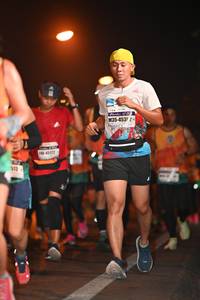 BIB: 453, 45122, 512
                            <button type="button" onclick="openModal(7486540)" class="btn btn-primary btn-sm float-right btn-popup" data-toggle="modal" data-target=".modal-high-quality">
                        <i class="fas fa-shopping-cart"></i> Add to Cart
                    </button>
                                            <button type="button" onclick="isThisMe(7486540, true)" class="btn btn-success btn-sm float-right btn-popup btn-isme hidden" data-toggle="tooltip" data-placement="bottom" title="นี่คือรูปของคุณใช่ไหม คลิกที่นี่เพื่อเอาเข้าอัลบั้ม">
                        <i class="fas fa-plus"></i> Add to album
                    </button>
                    <button type="button" onclick="isThisMe(7486540, false)" class="btn btn-warning btn-sm float-right btn-popup btn-isnotme hidden">
                        <i class="fas fa-ban"></i> Remove from album
                    </button>