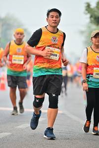 BIB: 519
                            <button type="button" onclick="openModal(7972753)" class="btn btn-primary btn-sm float-right btn-popup" data-toggle="modal" data-target=".modal-high-quality">
                        <i class="fas fa-shopping-cart"></i> Add to Cart
                    </button>
                                            <button type="button" onclick="isThisMe(7972753, true)" class="btn btn-success btn-sm float-right btn-popup btn-isme hidden" data-toggle="tooltip" data-placement="bottom" title="นี่คือรูปของคุณใช่ไหม คลิกที่นี่เพื่อเอาเข้าอัลบั้ม">
                        <i class="fas fa-plus"></i> Add to album
                    </button>
                    <button type="button" onclick="isThisMe(7972753, false)" class="btn btn-warning btn-sm float-right btn-popup btn-isnotme hidden">
                        <i class="fas fa-ban"></i> Remove from album
                    </button>