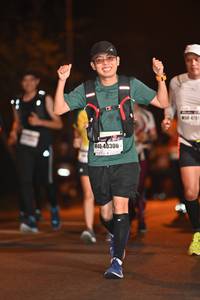 BIB: 40300
                            <button type="button" onclick="openModal(7496738)" class="btn btn-primary btn-sm float-right btn-popup" data-toggle="modal" data-target=".modal-high-quality">
                        <i class="fas fa-shopping-cart"></i> Add to Cart
                    </button>
                                            <button type="button" onclick="isThisMe(7496738, true)" class="btn btn-success btn-sm float-right btn-popup btn-isme hidden" data-toggle="tooltip" data-placement="bottom" title="นี่คือรูปของคุณใช่ไหม คลิกที่นี่เพื่อเอาเข้าอัลบั้ม">
                        <i class="fas fa-plus"></i> Add to album
                    </button>
                    <button type="button" onclick="isThisMe(7496738, false)" class="btn btn-warning btn-sm float-right btn-popup btn-isnotme hidden">
                        <i class="fas fa-ban"></i> Remove from album
                    </button>