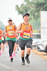 BIB: 11009, 100
                            <button type="button" onclick="openModal(7800476)" class="btn btn-primary btn-sm float-right btn-popup" data-toggle="modal" data-target=".modal-high-quality">
                        <i class="fas fa-shopping-cart"></i> Add to Cart
                    </button>
                                            <button type="button" onclick="isThisMe(7800476, true)" class="btn btn-success btn-sm float-right btn-popup btn-isme hidden" data-toggle="tooltip" data-placement="bottom" title="นี่คือรูปของคุณใช่ไหม คลิกที่นี่เพื่อเอาเข้าอัลบั้ม">
                        <i class="fas fa-plus"></i> Add to album
                    </button>
                    <button type="button" onclick="isThisMe(7800476, false)" class="btn btn-warning btn-sm float-right btn-popup btn-isnotme hidden">
                        <i class="fas fa-ban"></i> Remove from album
                    </button>
