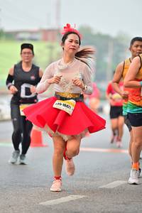 BIB: 16471
                            <button type="button" onclick="openModal(7866922)" class="btn btn-primary btn-sm float-right btn-popup" data-toggle="modal" data-target=".modal-high-quality">
                        <i class="fas fa-shopping-cart"></i> Add to Cart
                    </button>
                                            <button type="button" onclick="isThisMe(7866922, true)" class="btn btn-success btn-sm float-right btn-popup btn-isme hidden" data-toggle="tooltip" data-placement="bottom" title="นี่คือรูปของคุณใช่ไหม คลิกที่นี่เพื่อเอาเข้าอัลบั้ม">
                        <i class="fas fa-plus"></i> Add to album
                    </button>
                    <button type="button" onclick="isThisMe(7866922, false)" class="btn btn-warning btn-sm float-right btn-popup btn-isnotme hidden">
                        <i class="fas fa-ban"></i> Remove from album
                    </button>