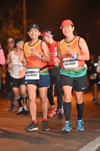 BIB: 41569, 40562
                            <button type="button" onclick="openModal(7503162)" class="btn btn-primary btn-sm float-right btn-popup" data-toggle="modal" data-target=".modal-high-quality">
                        <i class="fas fa-shopping-cart"></i> Add to Cart
                    </button>
                                            <button type="button" onclick="isThisMe(7503162, true)" class="btn btn-success btn-sm float-right btn-popup btn-isme hidden" data-toggle="tooltip" data-placement="bottom" title="นี่คือรูปของคุณใช่ไหม คลิกที่นี่เพื่อเอาเข้าอัลบั้ม">
                        <i class="fas fa-plus"></i> Add to album
                    </button>
                    <button type="button" onclick="isThisMe(7503162, false)" class="btn btn-warning btn-sm float-right btn-popup btn-isnotme hidden">
                        <i class="fas fa-ban"></i> Remove from album
                    </button>