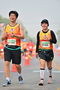 BIB: 22373, 20704, 
                            <button type="button" onclick="openModal(8285142)" class="btn btn-primary btn-sm float-right btn-popup" data-toggle="modal" data-target=".modal-high-quality">
                        <i class="fas fa-shopping-cart"></i> Add to Cart
                    </button>
                                            <button type="button" onclick="isThisMe(8285142, true)" class="btn btn-success btn-sm float-right btn-popup btn-isme hidden" data-toggle="tooltip" data-placement="bottom" title="นี่คือรูปของคุณใช่ไหม คลิกที่นี่เพื่อเอาเข้าอัลบั้ม">
                        <i class="fas fa-plus"></i> Add to album
                    </button>
                    <button type="button" onclick="isThisMe(8285142, false)" class="btn btn-warning btn-sm float-right btn-popup btn-isnotme hidden">
                        <i class="fas fa-ban"></i> Remove from album
                    </button>