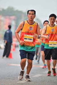 BIB: 11390
                            <button type="button" onclick="openModal(7918075)" class="btn btn-primary btn-sm float-right btn-popup" data-toggle="modal" data-target=".modal-high-quality">
                        <i class="fas fa-shopping-cart"></i> Add to Cart
                    </button>
                                            <button type="button" onclick="isThisMe(7918075, true)" class="btn btn-success btn-sm float-right btn-popup btn-isme hidden" data-toggle="tooltip" data-placement="bottom" title="นี่คือรูปของคุณใช่ไหม คลิกที่นี่เพื่อเอาเข้าอัลบั้ม">
                        <i class="fas fa-plus"></i> Add to album
                    </button>
                    <button type="button" onclick="isThisMe(7918075, false)" class="btn btn-warning btn-sm float-right btn-popup btn-isnotme hidden">
                        <i class="fas fa-ban"></i> Remove from album
                    </button>