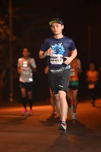 BIB: 424
                            <button type="button" onclick="openModal(7769518)" class="btn btn-primary btn-sm float-right btn-popup" data-toggle="modal" data-target=".modal-high-quality">
                        <i class="fas fa-shopping-cart"></i> Add to Cart
                    </button>
                                            <button type="button" onclick="isThisMe(7769518, true)" class="btn btn-success btn-sm float-right btn-popup btn-isme hidden" data-toggle="tooltip" data-placement="bottom" title="นี่คือรูปของคุณใช่ไหม คลิกที่นี่เพื่อเอาเข้าอัลบั้ม">
                        <i class="fas fa-plus"></i> Add to album
                    </button>
                    <button type="button" onclick="isThisMe(7769518, false)" class="btn btn-warning btn-sm float-right btn-popup btn-isnotme hidden">
                        <i class="fas fa-ban"></i> Remove from album
                    </button>