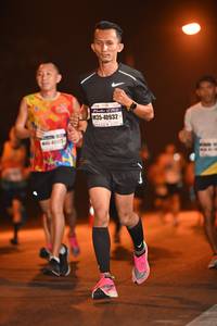 BIB: 40932
                            <button type="button" onclick="openModal(7768704)" class="btn btn-primary btn-sm float-right btn-popup" data-toggle="modal" data-target=".modal-high-quality">
                        <i class="fas fa-shopping-cart"></i> Add to Cart
                    </button>
                                            <button type="button" onclick="isThisMe(7768704, true)" class="btn btn-success btn-sm float-right btn-popup btn-isme hidden" data-toggle="tooltip" data-placement="bottom" title="นี่คือรูปของคุณใช่ไหม คลิกที่นี่เพื่อเอาเข้าอัลบั้ม">
                        <i class="fas fa-plus"></i> Add to album
                    </button>
                    <button type="button" onclick="isThisMe(7768704, false)" class="btn btn-warning btn-sm float-right btn-popup btn-isnotme hidden">
                        <i class="fas fa-ban"></i> Remove from album
                    </button>