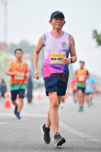 BIB: 110
                            <button type="button" onclick="openModal(7801798)" class="btn btn-primary btn-sm float-right btn-popup" data-toggle="modal" data-target=".modal-high-quality">
                        <i class="fas fa-shopping-cart"></i> Add to Cart
                    </button>
                                            <button type="button" onclick="isThisMe(7801798, true)" class="btn btn-success btn-sm float-right btn-popup btn-isme hidden" data-toggle="tooltip" data-placement="bottom" title="นี่คือรูปของคุณใช่ไหม คลิกที่นี่เพื่อเอาเข้าอัลบั้ม">
                        <i class="fas fa-plus"></i> Add to album
                    </button>
                    <button type="button" onclick="isThisMe(7801798, false)" class="btn btn-warning btn-sm float-right btn-popup btn-isnotme hidden">
                        <i class="fas fa-ban"></i> Remove from album
                    </button>