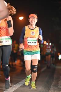 BIB: 5051, 2212, 20719
                            <button type="button" onclick="openModal(7616108)" class="btn btn-primary btn-sm float-right btn-popup" data-toggle="modal" data-target=".modal-high-quality">
                        <i class="fas fa-shopping-cart"></i> Add to Cart
                    </button>
                                            <button type="button" onclick="isThisMe(7616108, true)" class="btn btn-success btn-sm float-right btn-popup btn-isme hidden" data-toggle="tooltip" data-placement="bottom" title="นี่คือรูปของคุณใช่ไหม คลิกที่นี่เพื่อเอาเข้าอัลบั้ม">
                        <i class="fas fa-plus"></i> Add to album
                    </button>
                    <button type="button" onclick="isThisMe(7616108, false)" class="btn btn-warning btn-sm float-right btn-popup btn-isnotme hidden">
                        <i class="fas fa-ban"></i> Remove from album
                    </button>