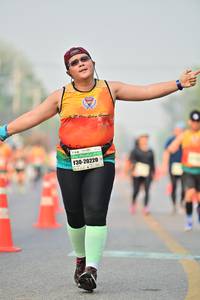 BIB: 20220
                            <button type="button" onclick="openModal(8234387)" class="btn btn-primary btn-sm float-right btn-popup" data-toggle="modal" data-target=".modal-high-quality">
                        <i class="fas fa-shopping-cart"></i> Add to Cart
                    </button>
                                            <button type="button" onclick="isThisMe(8234387, true)" class="btn btn-success btn-sm float-right btn-popup btn-isme hidden" data-toggle="tooltip" data-placement="bottom" title="นี่คือรูปของคุณใช่ไหม คลิกที่นี่เพื่อเอาเข้าอัลบั้ม">
                        <i class="fas fa-plus"></i> Add to album
                    </button>
                    <button type="button" onclick="isThisMe(8234387, false)" class="btn btn-warning btn-sm float-right btn-popup btn-isnotme hidden">
                        <i class="fas fa-ban"></i> Remove from album
                    </button>