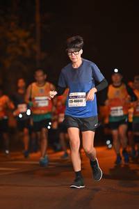 BIB: 46048
                            <button type="button" onclick="openModal(7492220)" class="btn btn-primary btn-sm float-right btn-popup" data-toggle="modal" data-target=".modal-high-quality">
                        <i class="fas fa-shopping-cart"></i> Add to Cart
                    </button>
                                            <button type="button" onclick="isThisMe(7492220, true)" class="btn btn-success btn-sm float-right btn-popup btn-isme hidden" data-toggle="tooltip" data-placement="bottom" title="นี่คือรูปของคุณใช่ไหม คลิกที่นี่เพื่อเอาเข้าอัลบั้ม">
                        <i class="fas fa-plus"></i> Add to album
                    </button>
                    <button type="button" onclick="isThisMe(7492220, false)" class="btn btn-warning btn-sm float-right btn-popup btn-isnotme hidden">
                        <i class="fas fa-ban"></i> Remove from album
                    </button>