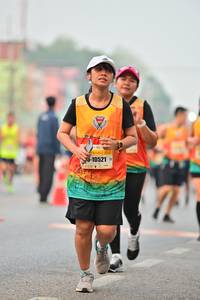 BIB: 102, 10521
                            <button type="button" onclick="openModal(7926399)" class="btn btn-primary btn-sm float-right btn-popup" data-toggle="modal" data-target=".modal-high-quality">
                        <i class="fas fa-shopping-cart"></i> Add to Cart
                    </button>
                                            <button type="button" onclick="isThisMe(7926399, true)" class="btn btn-success btn-sm float-right btn-popup btn-isme hidden" data-toggle="tooltip" data-placement="bottom" title="นี่คือรูปของคุณใช่ไหม คลิกที่นี่เพื่อเอาเข้าอัลบั้ม">
                        <i class="fas fa-plus"></i> Add to album
                    </button>
                    <button type="button" onclick="isThisMe(7926399, false)" class="btn btn-warning btn-sm float-right btn-popup btn-isnotme hidden">
                        <i class="fas fa-ban"></i> Remove from album
                    </button>