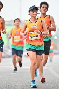 BIB: 16609
                            <button type="button" onclick="openModal(7795883)" class="btn btn-primary btn-sm float-right btn-popup" data-toggle="modal" data-target=".modal-high-quality">
                        <i class="fas fa-shopping-cart"></i> Add to Cart
                    </button>
                                            <button type="button" onclick="isThisMe(7795883, true)" class="btn btn-success btn-sm float-right btn-popup btn-isme hidden" data-toggle="tooltip" data-placement="bottom" title="นี่คือรูปของคุณใช่ไหม คลิกที่นี่เพื่อเอาเข้าอัลบั้ม">
                        <i class="fas fa-plus"></i> Add to album
                    </button>
                    <button type="button" onclick="isThisMe(7795883, false)" class="btn btn-warning btn-sm float-right btn-popup btn-isnotme hidden">
                        <i class="fas fa-ban"></i> Remove from album
                    </button>